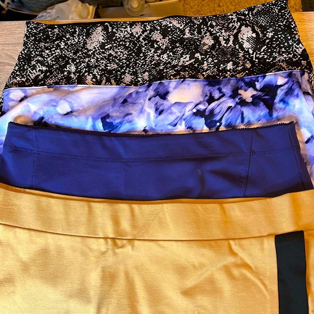 Skirts. Lot of 5. Size l and xl. Mid length.